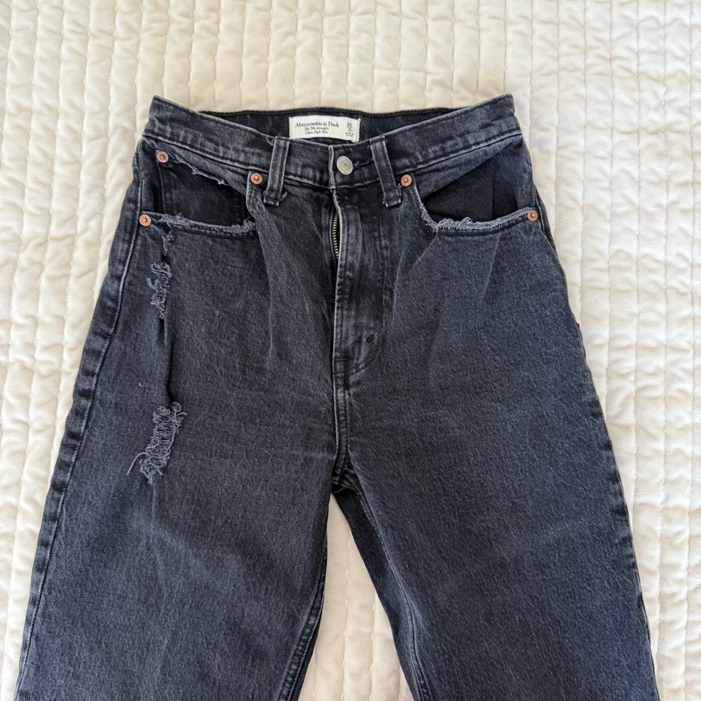 Abercrombie & Fitch 90’s Ultra High Rise Straight Leg Jeans